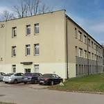 Air Apartment 102